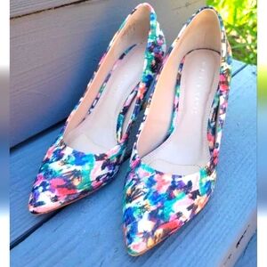 KELLY & KATIE Astivia Watercolor Pointed Toe  Heels, Size 6.5